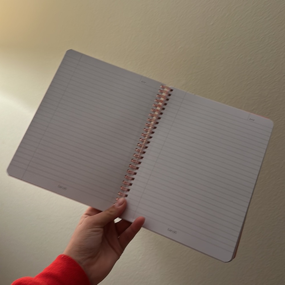 Notebook & Pens - Picture 4 of 4